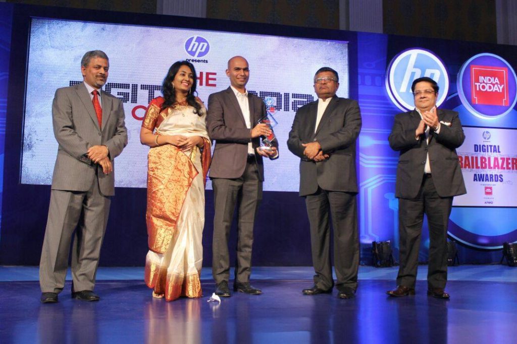 StudyMall awarded National Digital TrailBlazer award presented by Mr.Ravi Shankar Prasad Union minster for Electronics & IT (GOI) 